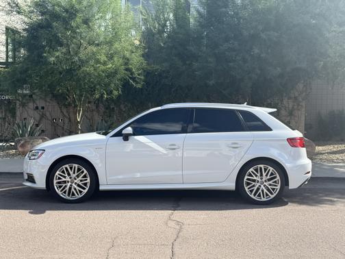 2018 Audi A3 e-tron 1.4T Tech Premium