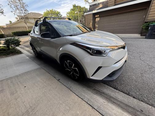White 2019 Toyota C-HR XLE