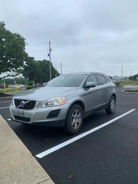 Gray 2012 Volvo XC60 3.2