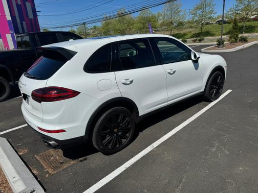 2016 Porsche Cayenne Base