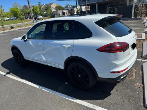 2016 Porsche Cayenne Base