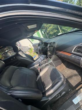 Black 2017 Ford Explorer Limited