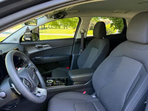 Gray 2023 Kia Sportage Hybrid LX