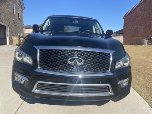 2017 INFINITI QX80 Base
