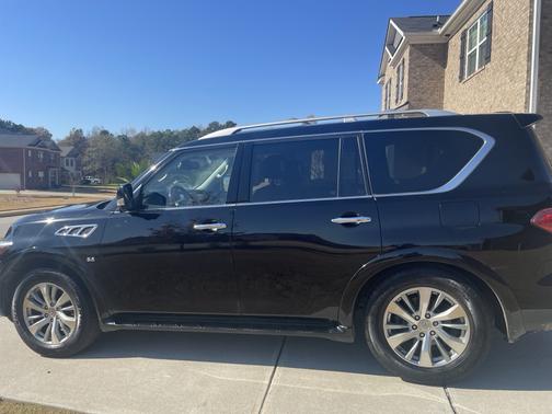 2017 INFINITI QX80 Base