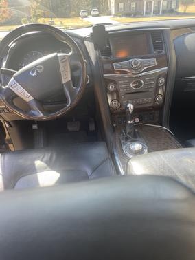 2017 INFINITI QX80 Base