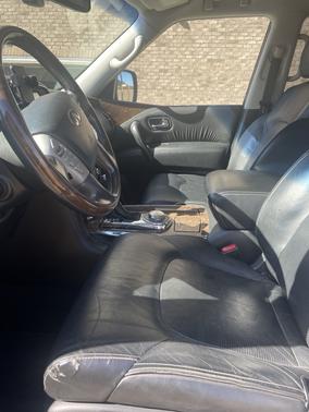 2017 INFINITI QX80 Base