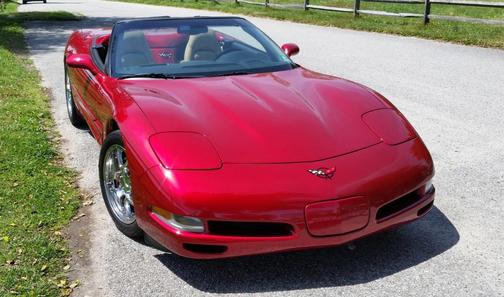 Red 2001 Chevrolet Corvette Base