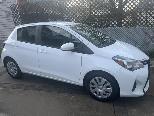 2015 Toyota Yaris L
