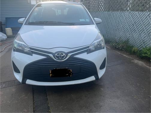 2015 Toyota Yaris L