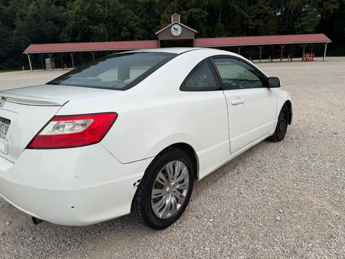 White 2010 Honda Civic LX