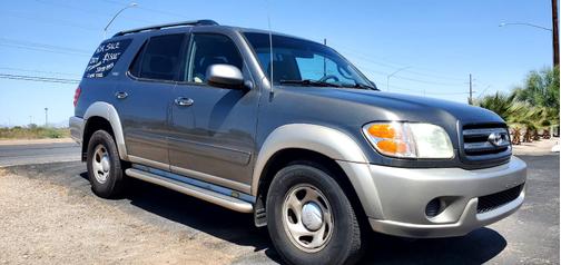 2004 Toyota Sequoia SR5
