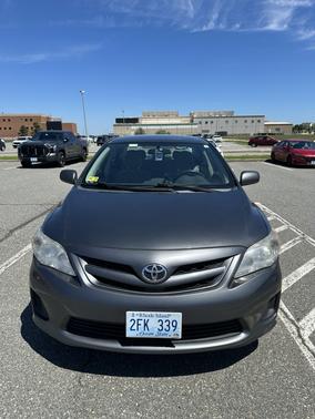 Gray 2013 Toyota Corolla S
