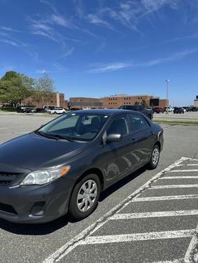 Gray 2013 Toyota Corolla S
