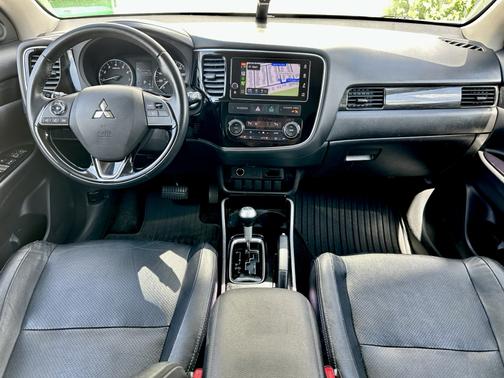 2017 Mitsubishi Outlander SEL