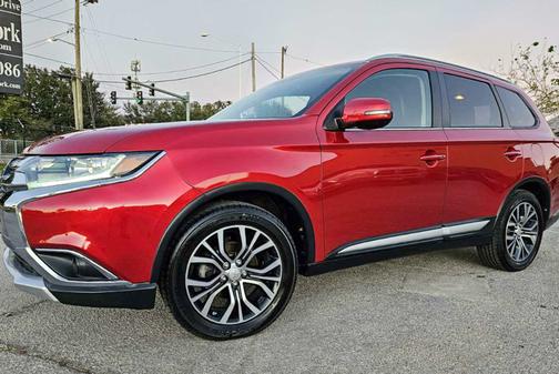 2017 Mitsubishi Outlander SEL