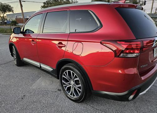 2017 Mitsubishi Outlander SEL