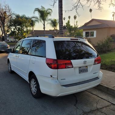 2005 Toyota Sienna CE