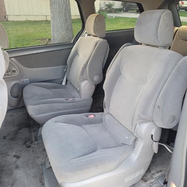 2005 Toyota Sienna CE