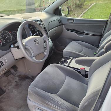 2005 Toyota Sienna CE
