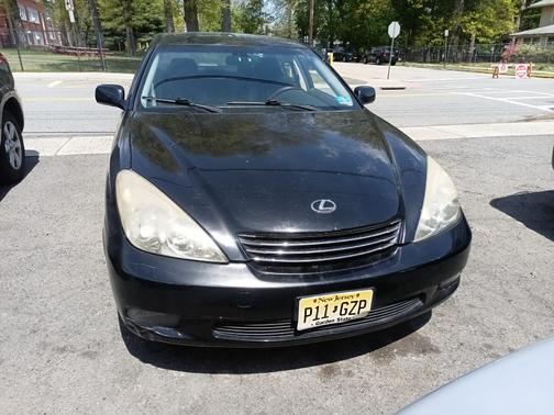 Black 2002 Lexus ES 300 Base