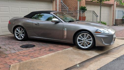 2010 Jaguar XKR Base