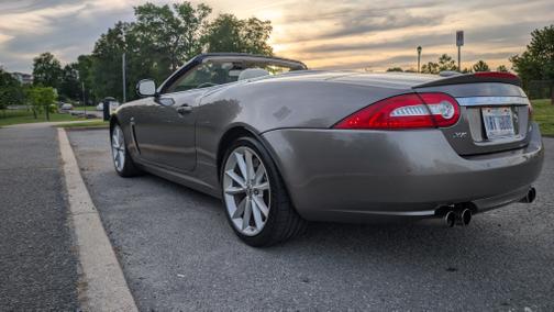 2010 Jaguar XKR Base