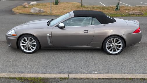 2010 Jaguar XKR Base