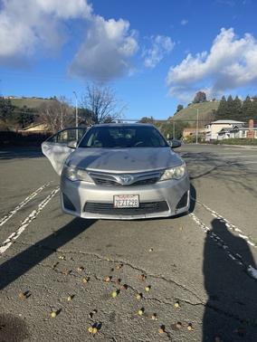 2014 Toyota Camry Hybrid LE