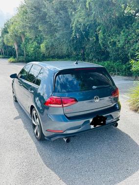 Blue 2018 Volkswagen Golf GTI 2.0T SE 4-Door