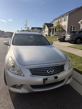 Silver 2013 INFINITI G37 x
