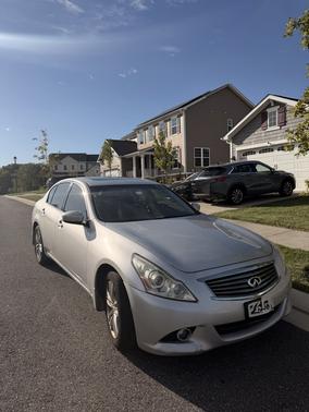 Silver 2013 INFINITI G37 x