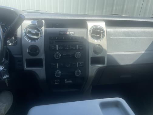 Gray 2011 Ford F-150 XLT