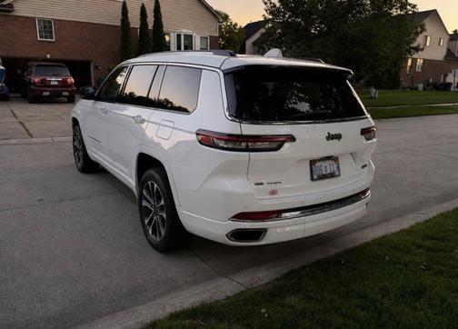 White 2021 Jeep Grand Cherokee L Overland