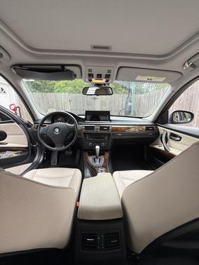 Gray 2011 BMW 328 i xDrive