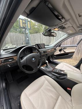 Gray 2011 BMW 328 i xDrive