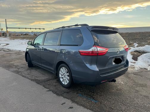 2015 Toyota Sienna XLE