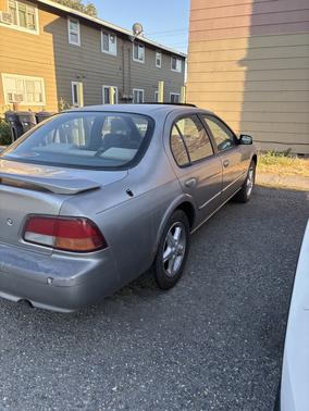 1999 Nissan Maxima SE