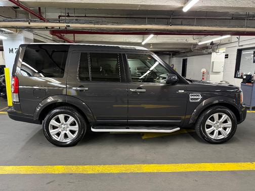 Gray 2013 Land Rover LR4 Lux