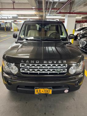 Gray 2013 Land Rover LR4 Lux