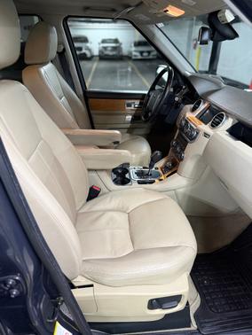 Gray 2013 Land Rover LR4 Lux