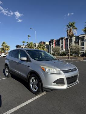 Silver 2014 Ford Escape SE