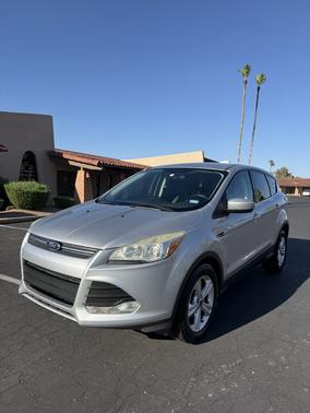 Silver 2014 Ford Escape SE