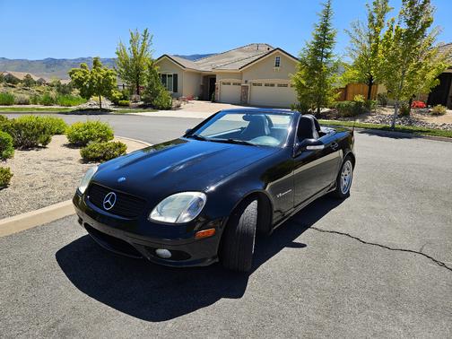 Black 2004 Mercedes-Benz SLK-Class SLK32 AMG