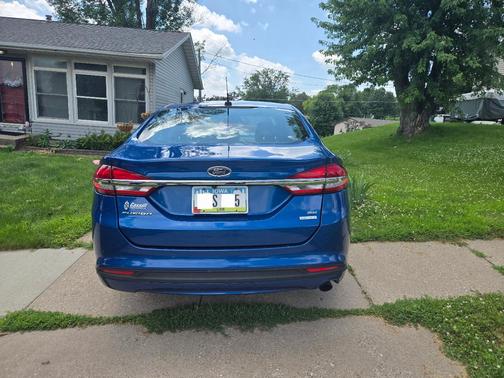 Blue 2017 Ford Fusion SE