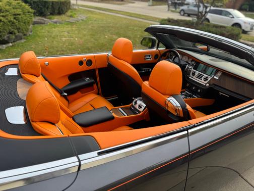 2016 Rolls-Royce Dawn Base