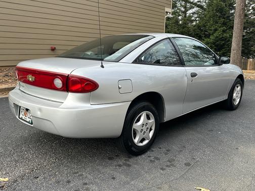 2005 Chevrolet Cavalier Base