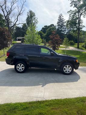 Black 2008 Jeep Grand Cherokee Laredo
