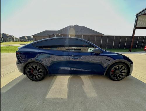 Blue 2023 Tesla Model Y Performance