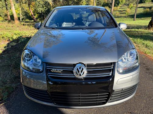 2008 Volkswagen R32 Base